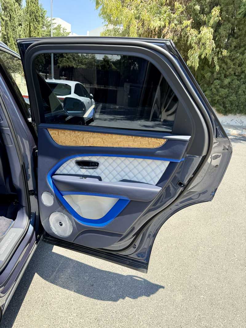 2022 Bentley Bentayga 4,0L 2022 Cyprus