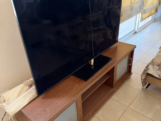 Tv stand with the tv not smart, Limassol — Agios Tychon