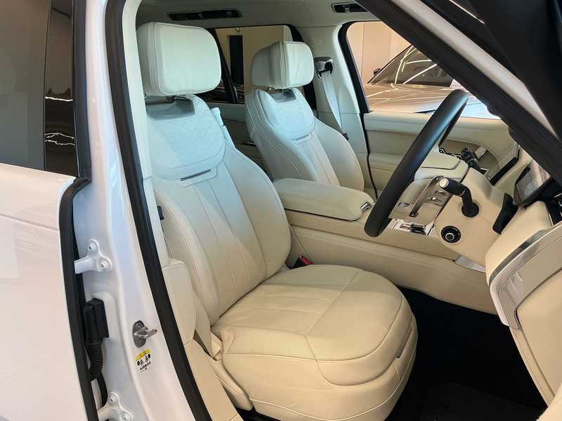 2023 Land Rover Range Rover 4,4L 2023 Cyprus