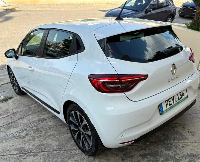 2022 Renault Clio 1,0L 2022 Cyprus