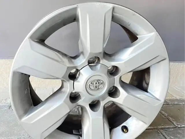 Toyota original landcruiser prado rims, Επαρχία Λάρνακας — Λάρνακα - Τσακιλερό