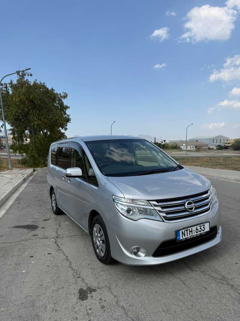 Nissan Serena e-POWER 2,0L 2015