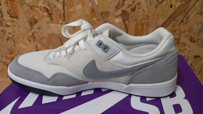 Nike sb gts return photon dust white off noir particle grey