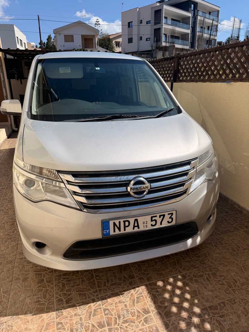 Nissan Serena 2,0L 2015