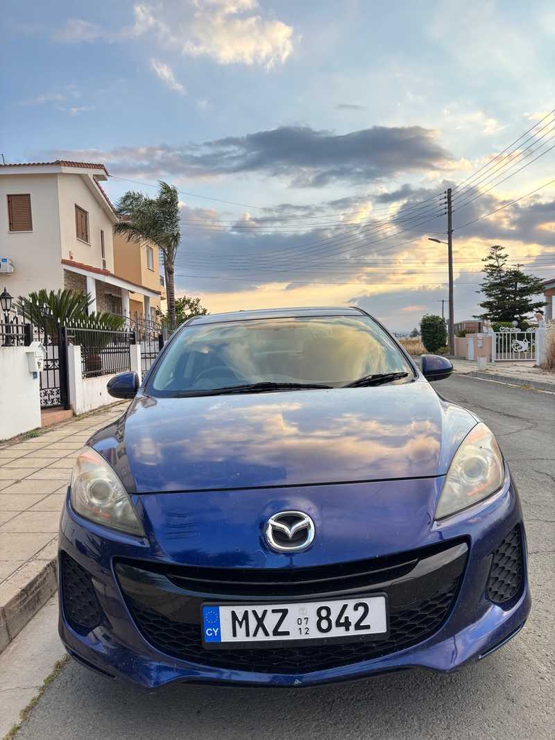 Mazda Axela 1,5L 2012