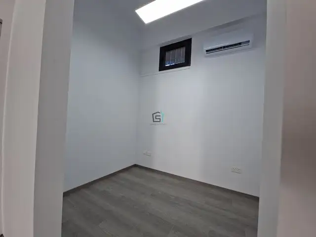 Fully renovated commercial space - 140 sqm - omonias, Επαρχία Λεμεσού — Λεμεσός - Ομόνοια - 12