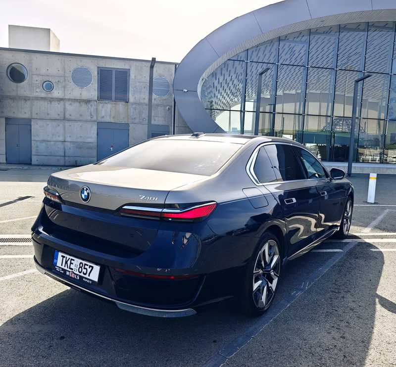 2023 BMW 7-Series 3,0L 2023 Cyprus
