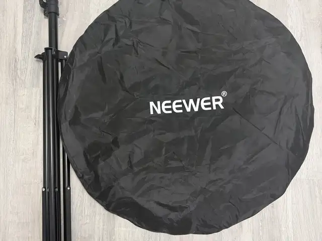 Neewer collapsible green screen / blue screen with stand, Επαρχία Λεμεσού — Άγιος Αθανάσιος