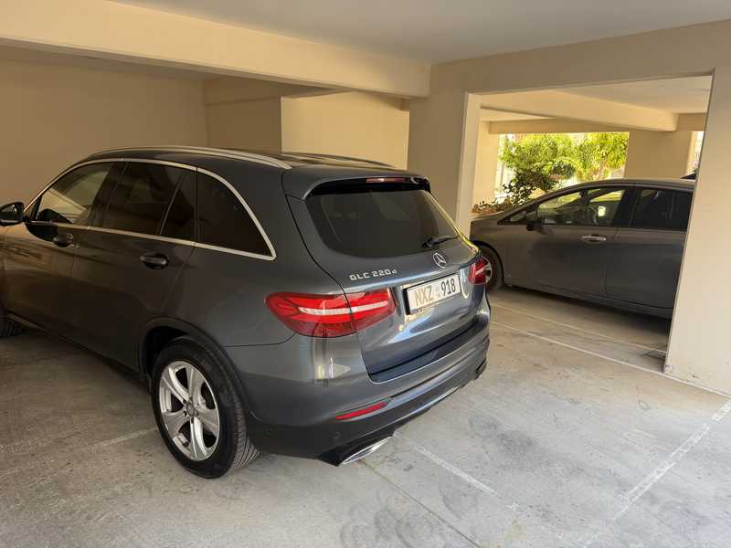 2016 Mercedes-Benz GLC-Class 2,5L 2016 Cyprus