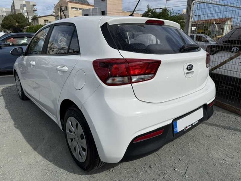 2017 KIA Rio 1,4L 2017 Cyprus