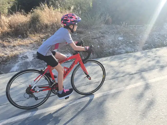 Specialized allez jr. 650 junior road bike, Επαρχία Λεμεσού — Παραμύθα