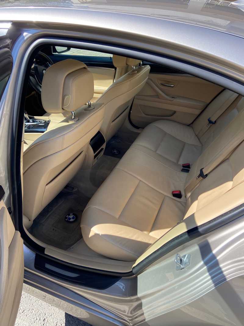 2011 BMW 5-Series 2,0L 2011 Cyprus