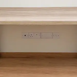 Desk ikea, Επαρχία Λευκωσίας — Στρόβολος - Άγιος Βασίλειος