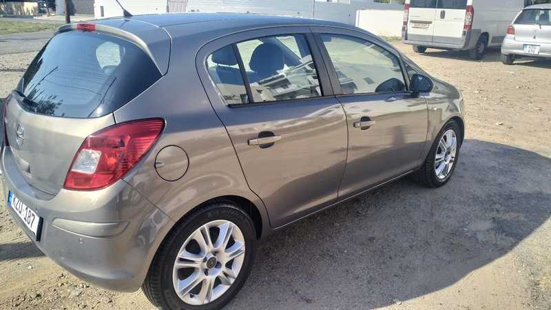 2011 Opel, Vauxhall Corsa 1,4L 2011 Cyprus