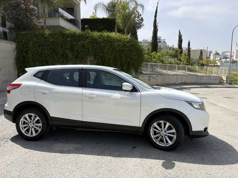 2014 Nissan Qashqai 1,6L 2014 Cyprus