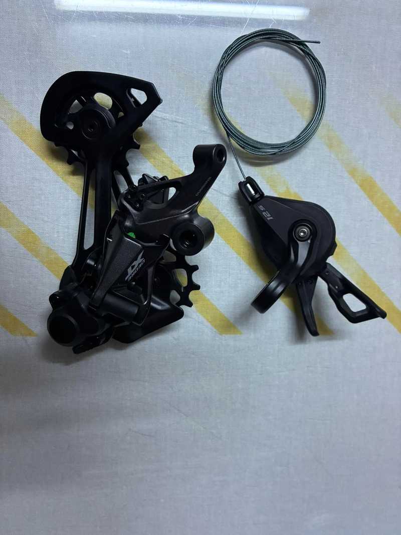 Shimano deore xt m8100 sgs shadow plus €140 №6025536 in Limassol