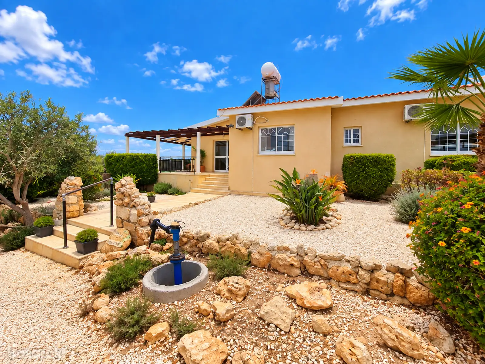 House, 3 bedrooms — 11