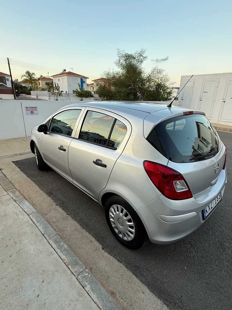 2010 Opel, Vauxhall Corsa 1,4L 2010 Cyprus