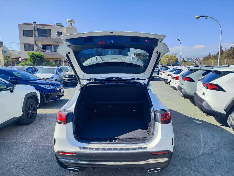 2020 Mercedes-Benz GLA-Class 2,0L 2020 Cyprus