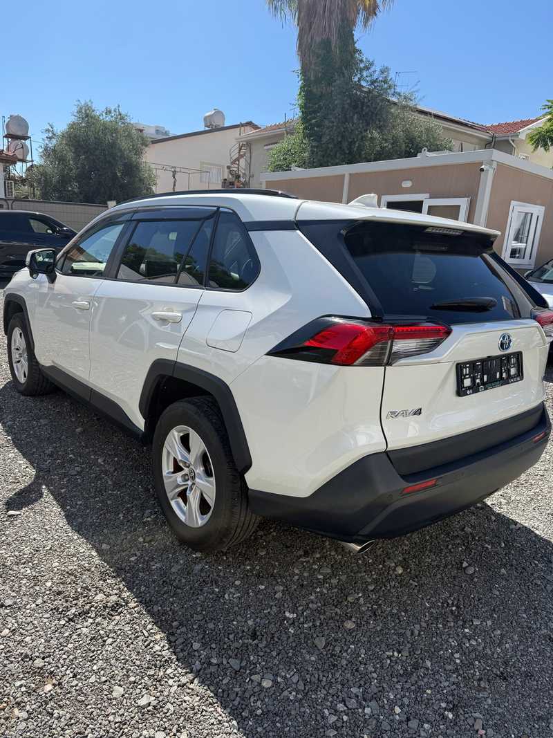 2021 Toyota RAV4 2,4L 2021 Cyprus