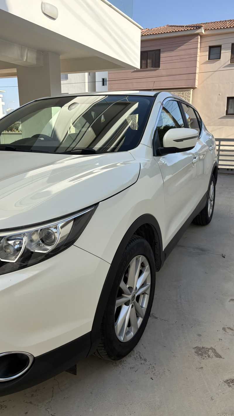 2015 Nissan Qashqai 1,6L 2015 Cyprus