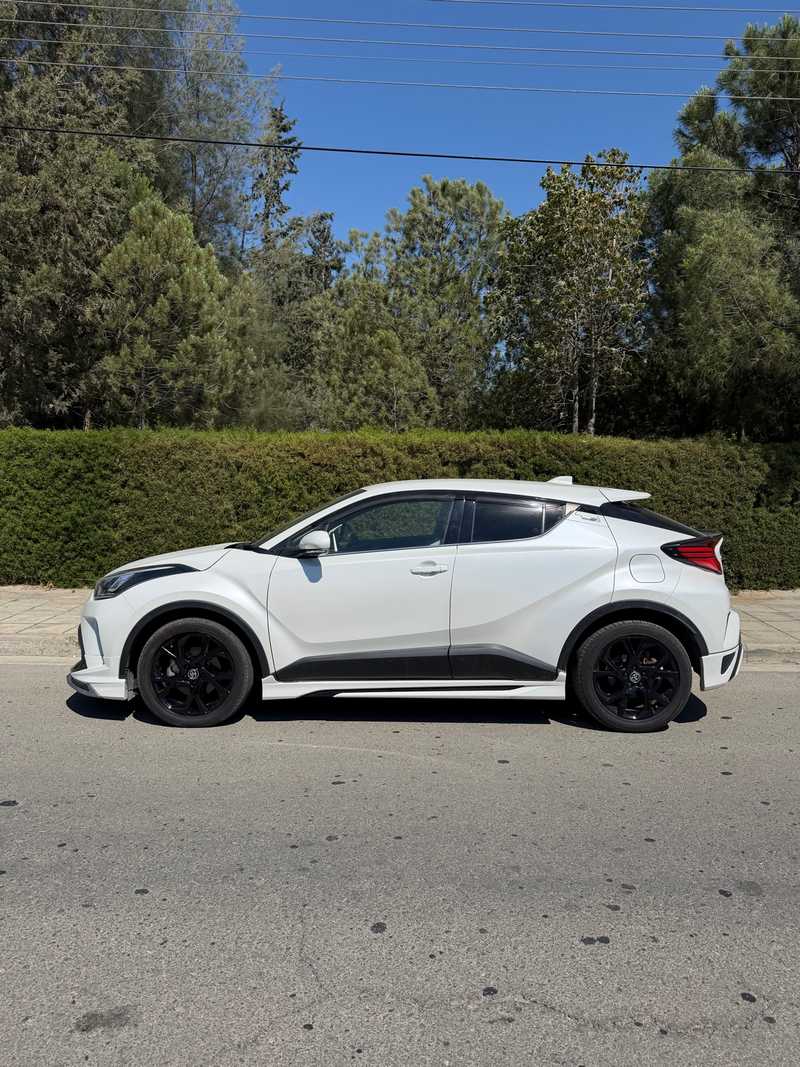 2022 Toyota C-HR 1,8L 2022 Cyprus