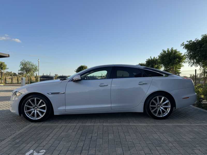 2016 Jaguar XJ 3,0L 2016 Cyprus