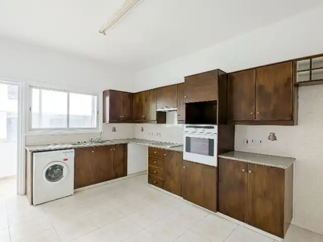 3-bedroom apartment for sale, Nicosia — Nicosia - Ag. Antonios