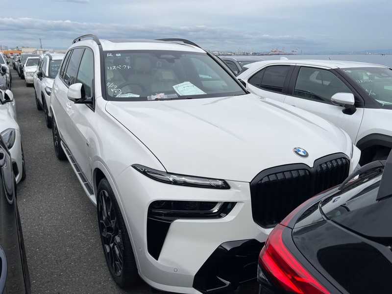 2025 BMW X7 3,0L 2025 Cyprus