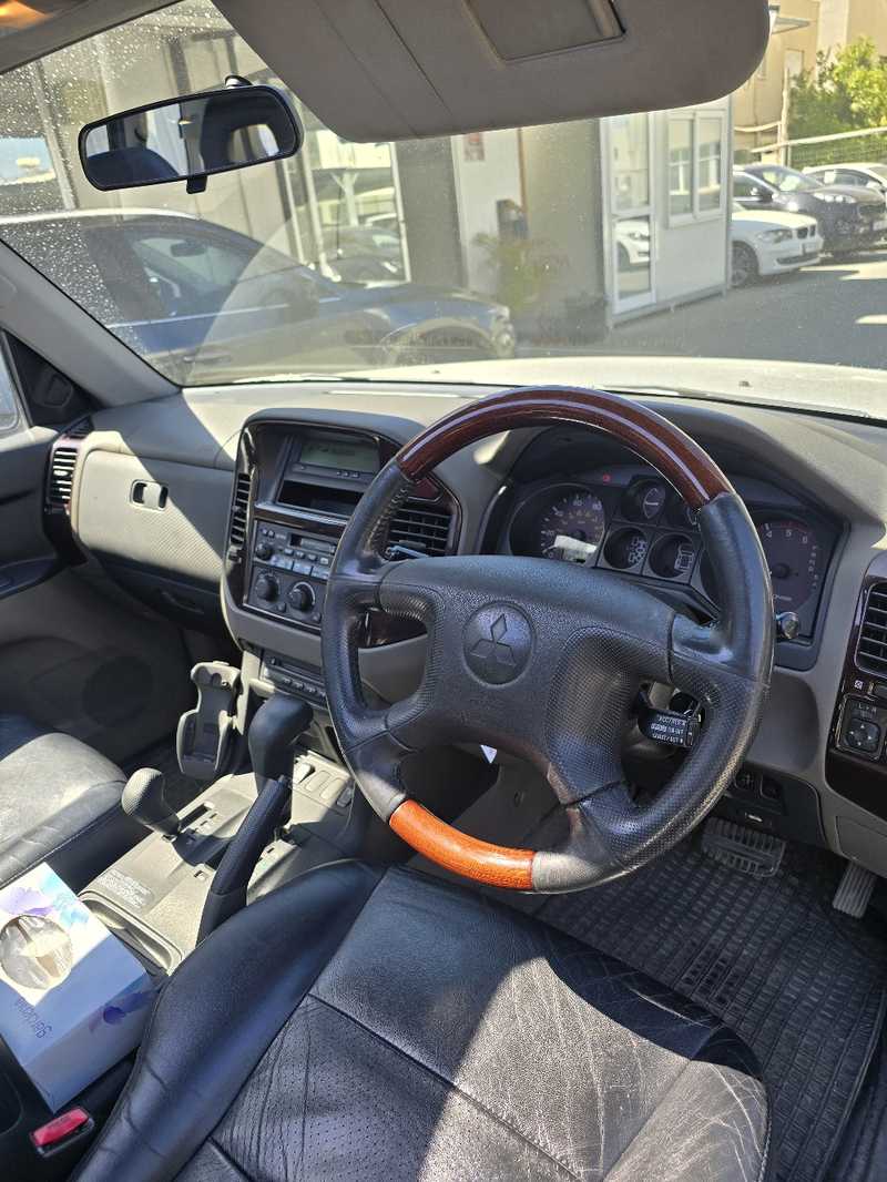 2001 Mitsubishi Pajero 3,2L 2001 Cyprus