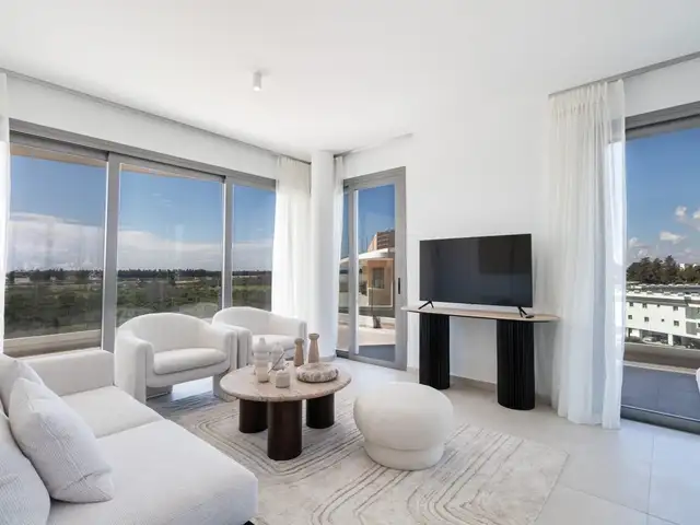 2-bedroom penthouse for sale, Limassol — Historical Center