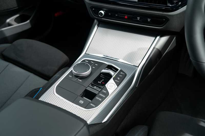 2025 BMW 3-Series 2,0L 2025 Cyprus