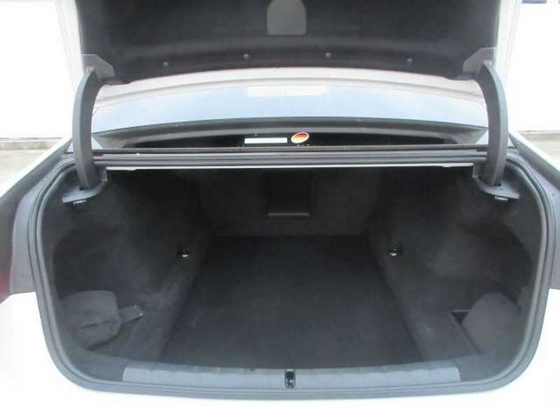 2025 BMW 7-Series 3,0L 2025 Cyprus