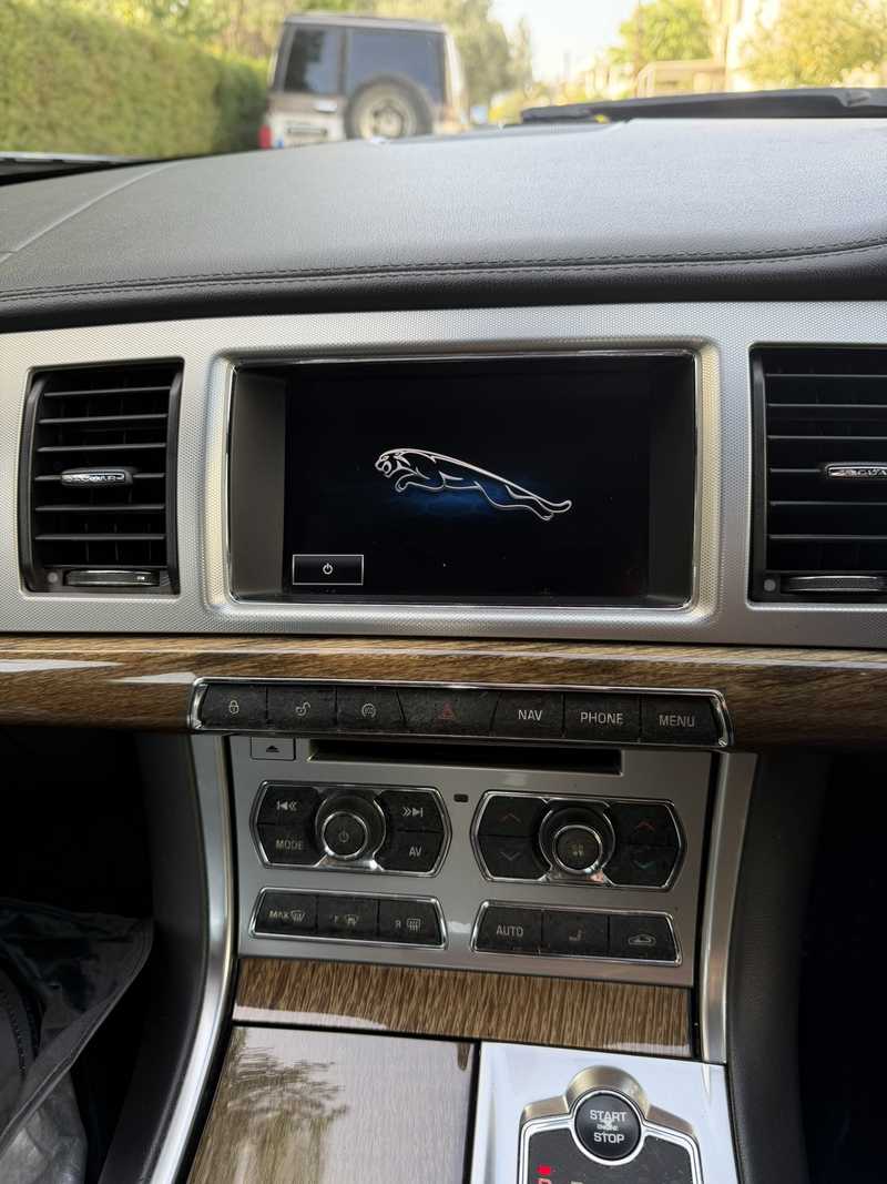 2014 Jaguar XF 2,2L 2014 Cyprus