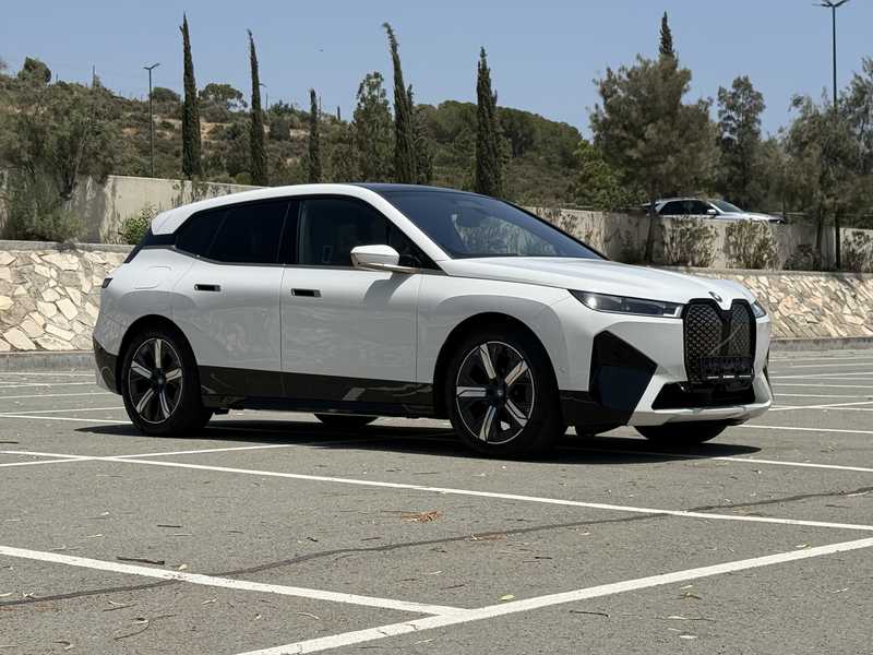 BMW iX Electric 2023