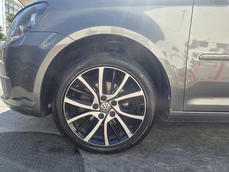 2014 Volkswagen Touran 1,6L 2014 Cyprus