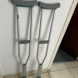 Underarm crutches, Επαρχία Λεμεσού — Λεμεσός - Νεάπολη
