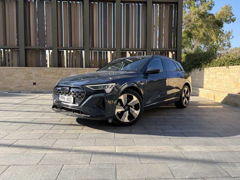 Audi e-tron Electric 2023