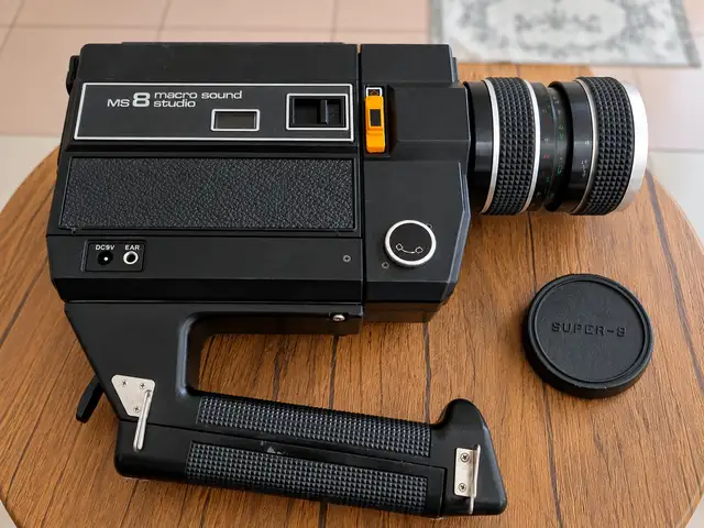 Vintage ms8 macro sound studio super 8 movie camera-made in japan-working, Nicosia — Lakatameia - Agia Paraskevi