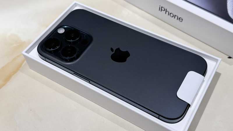 iPhone15 256GB バッテリー93% Apple iPhone 15 Pro 256GB バッテリー