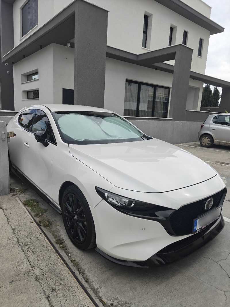Mazda 3 1,5L 2022
