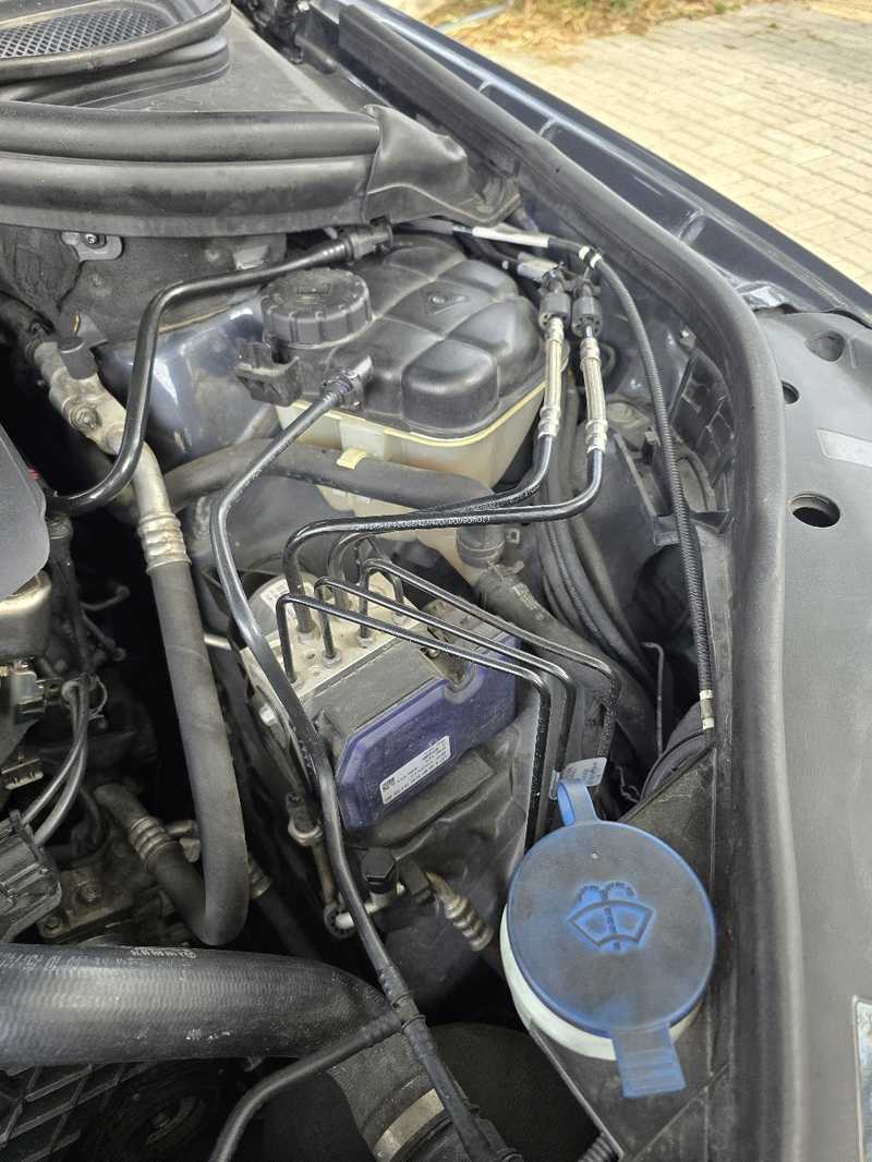 2013 Mercedes-Benz M-Class 2,5L 2013 Cyprus