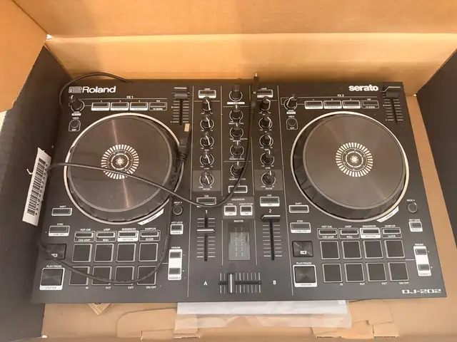 Roland dj-202 serato dj controller, Paphos — Tombs Of the Kings