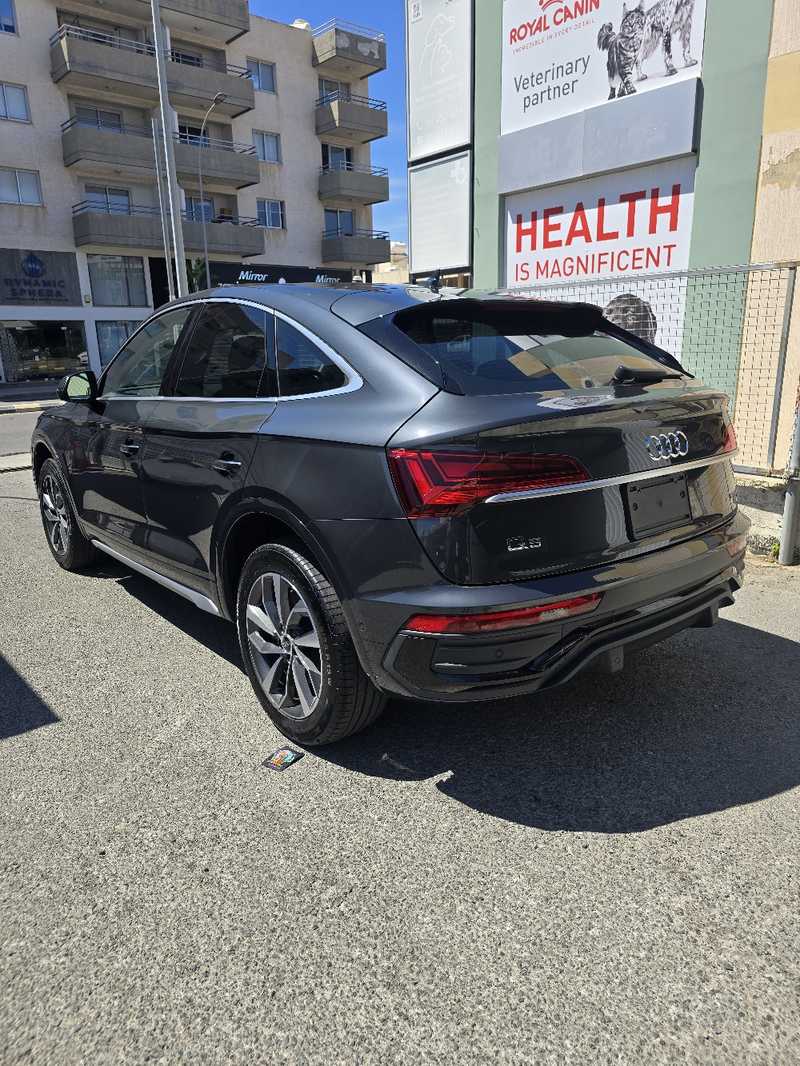 2022 Audi Q5 2,0L 2022 Cyprus