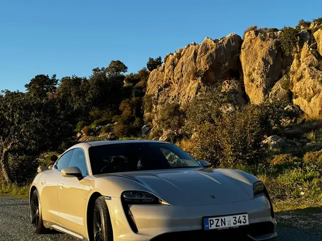 Porsche Taycan