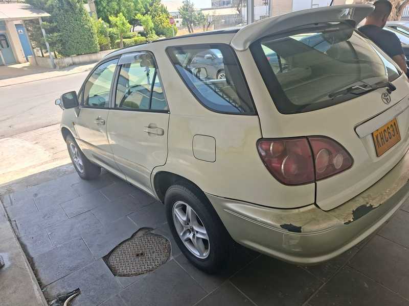 1997 Toyota Harrier 2,2L 1997 Cyprus