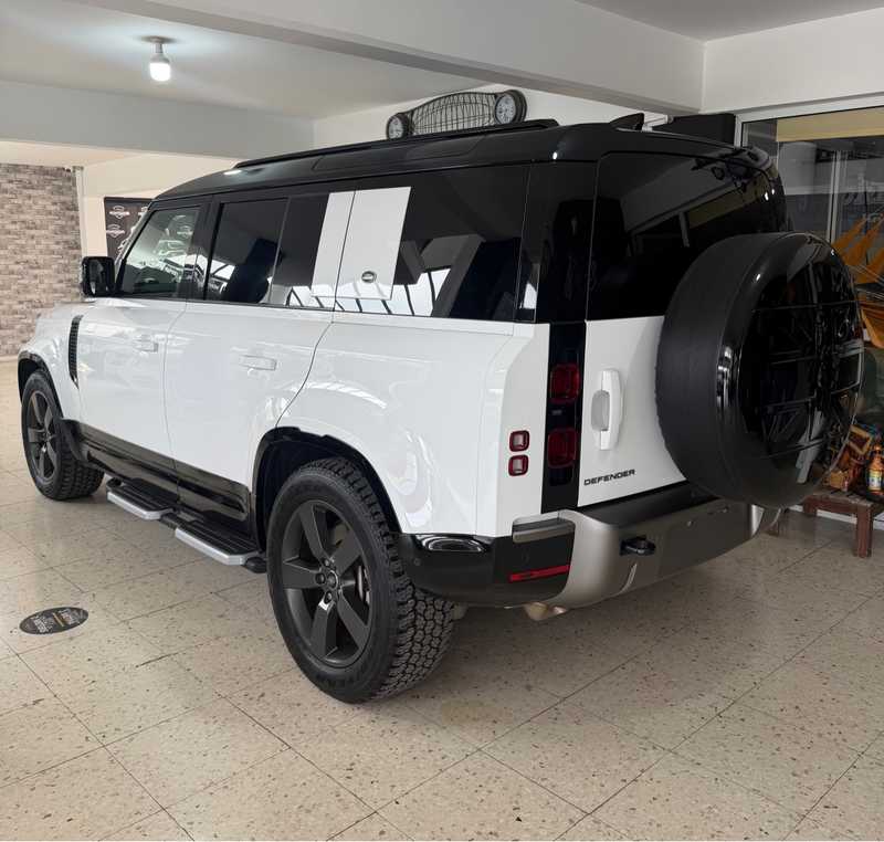 2025 Land Rover Defender 3,0L 2025 Cyprus