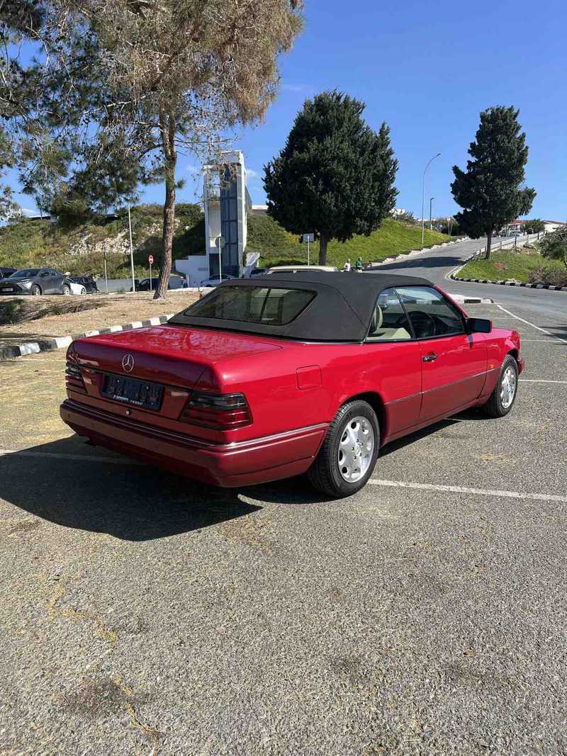 1994 Mercedes-Benz E-Class 2,2L 1994 Cyprus