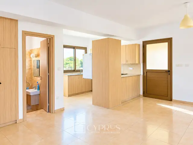 2-bedroom villa to rent, Paphos — Paphos - Universal - 10