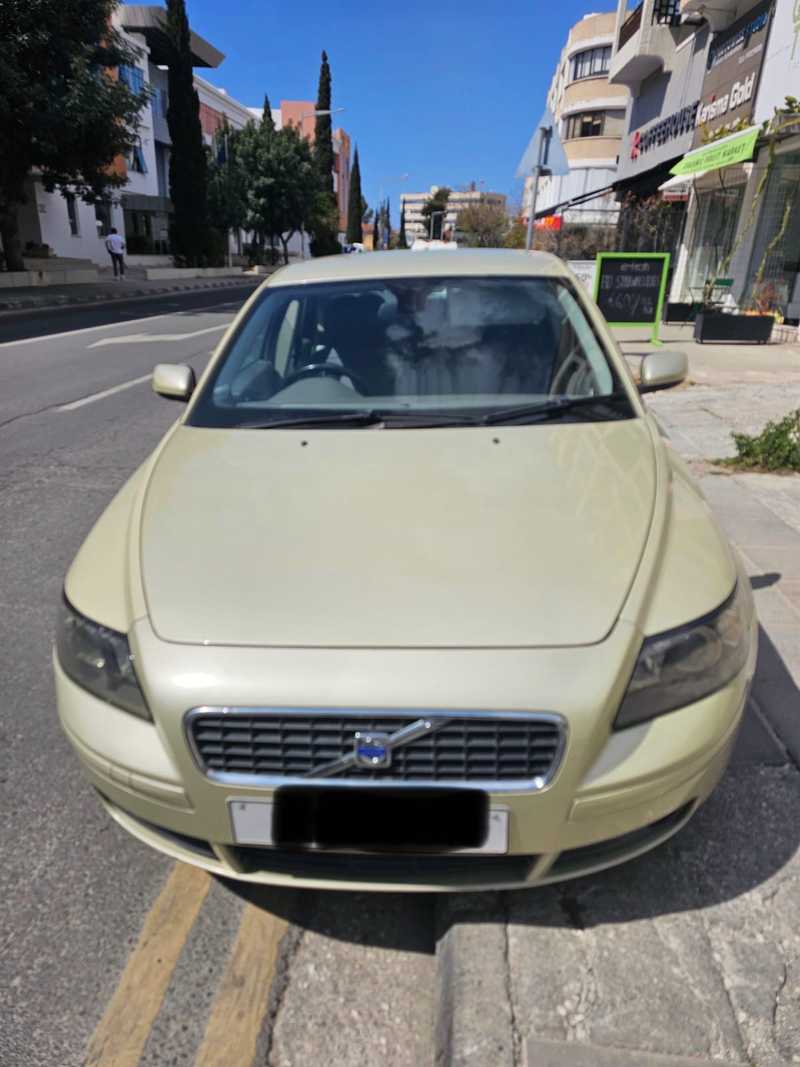2005 Volvo S40 1,6L 2005 Cyprus